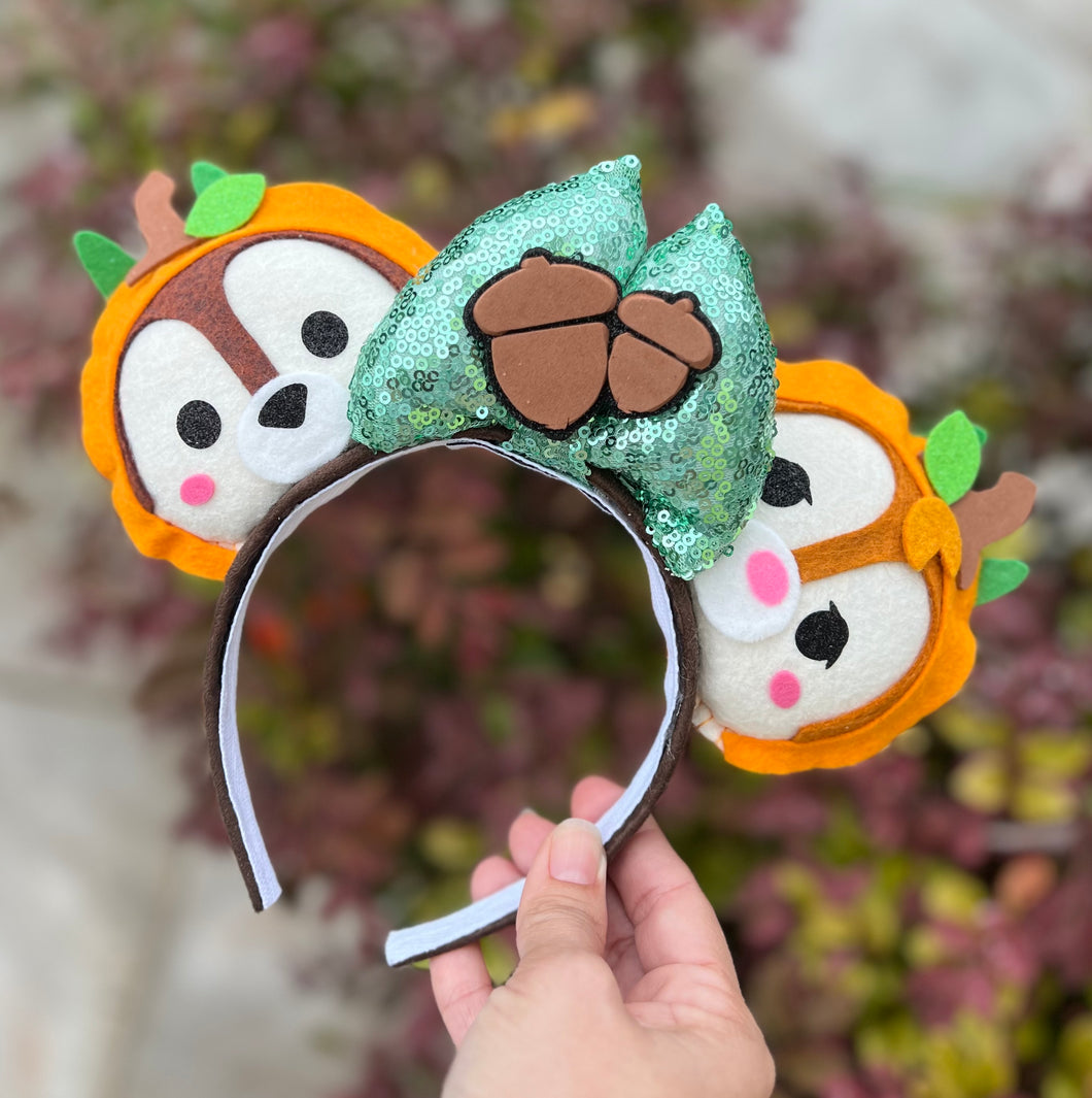 Pumpkin Chipmunks | Mouse Ears