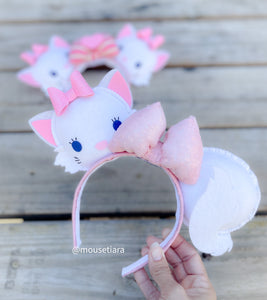 White Cat  | Mouse Ears
